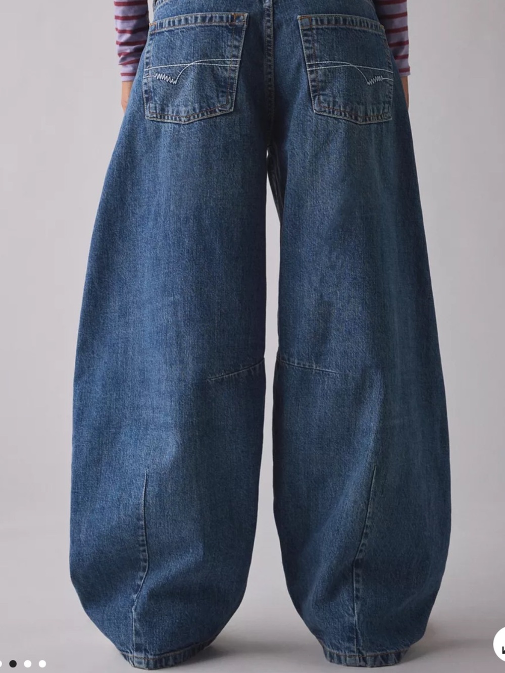 NWT BDG Urban Outfitters Kayla Cocoon Jean - Picture 2 of 7